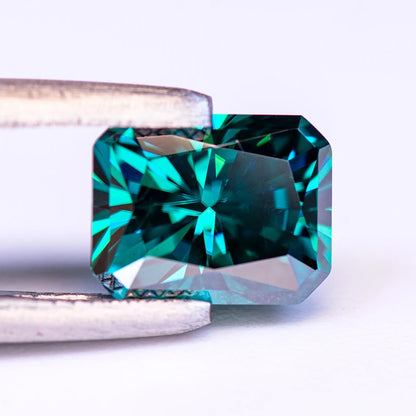 Emerald Green Radiant Cut Moissanites