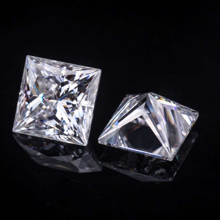 Dazzling Delights Princess Cut Moissanites